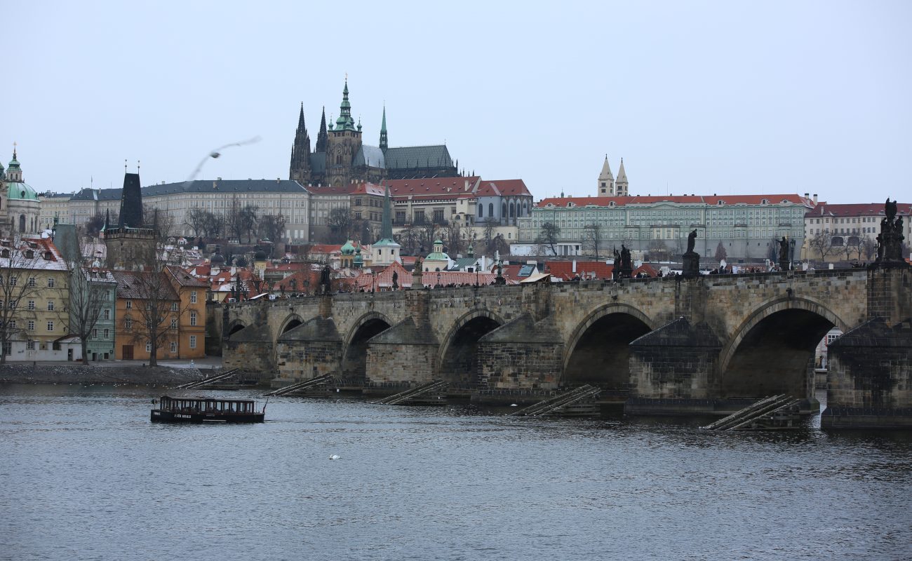 Pont Charles et chateau